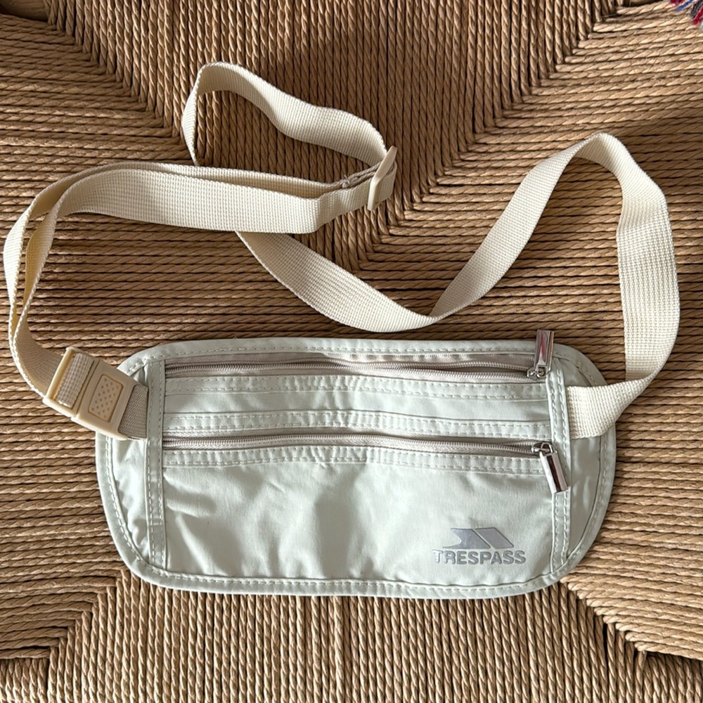 Trespass money belt Fanny pack cross body bag